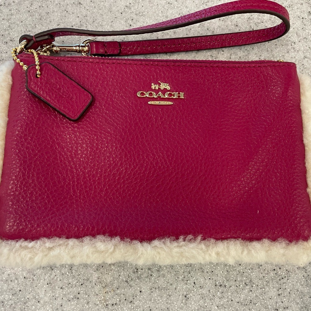 Coach Fuchsia Wristlet with‎ Shearling Accent EUC